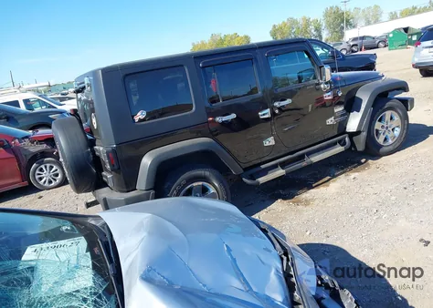 2010 Jeep Wrangler Unlimited Sport z USA, uszkodzony, nr VIN 1J4BA3H15AL150894